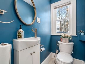 17 Ireland Rd, Newton MA 02459