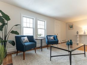 8 Hillview Ter, Westwood MA 02090