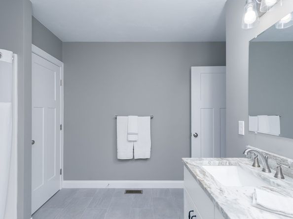 10 Soucy Drive ., Rutland MA 01543