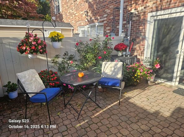 210 Windsor Drive 210, Framingham MA 01701