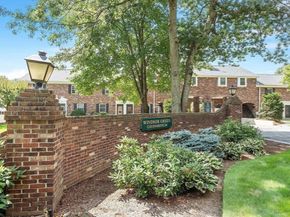 210 Windsor Drive 210, Framingham MA 01701