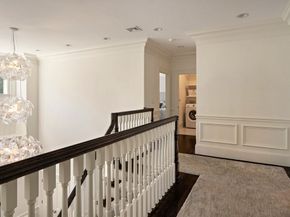 42 Sunhill Ln, Newton MA 02459