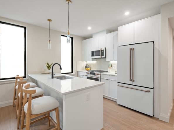 100 Lincoln Street U502, Boston MA 02135
