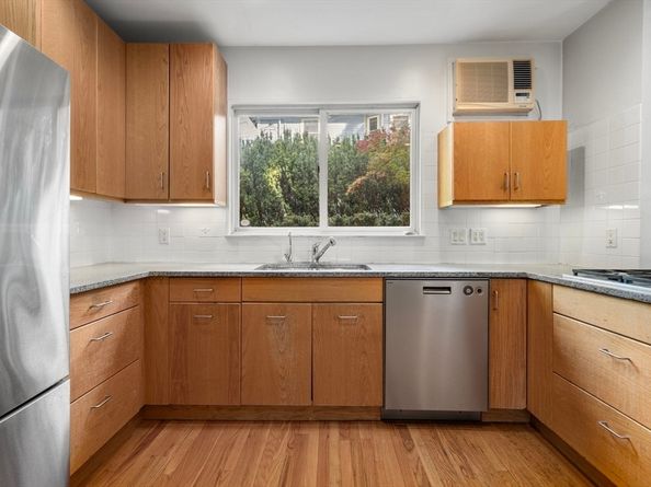 25 Barnard Ave, Watertown MA 02472