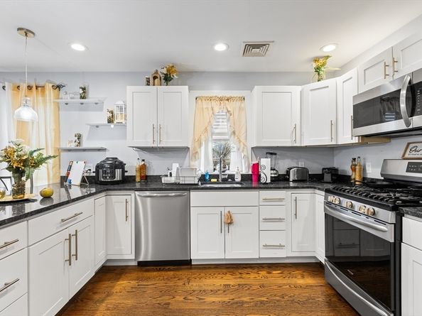 88 Gordon Ave 2, Boston MA 02136
