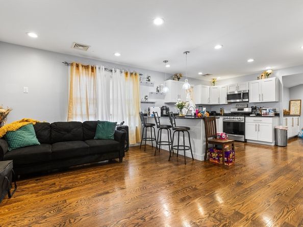 88 Gordon Ave 2, Boston MA 02136