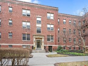 56 Elm St 1, Worcester MA 01609