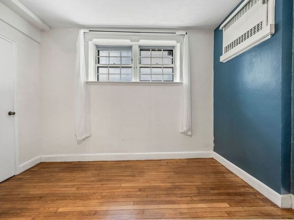 56 Elm St 1, Worcester MA 01609