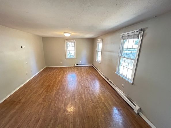266 Massasoit Rd, Worcester MA 01604