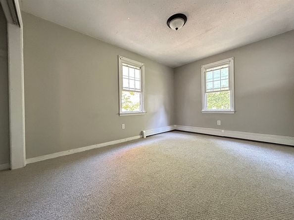 266 Massasoit Rd, Worcester MA 01604