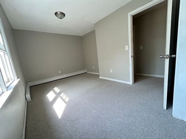 266 Massasoit Rd, Worcester MA 01604