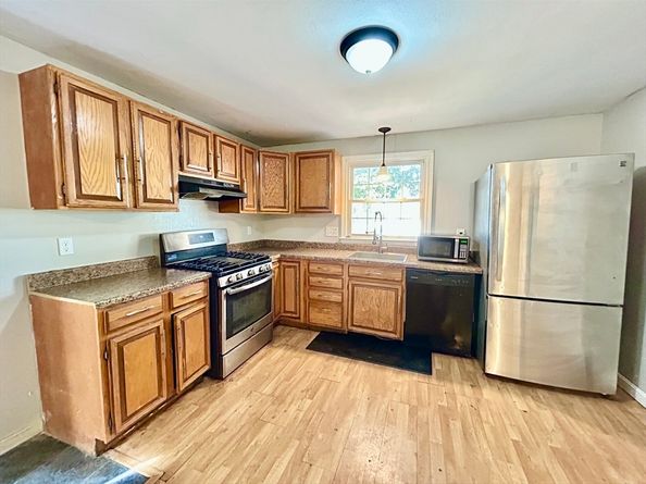 266 Massasoit Rd, Worcester MA 01604