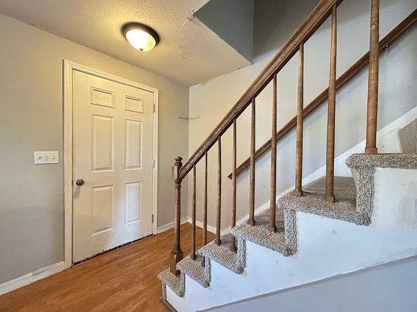 266 Massasoit Rd, Worcester MA 01604