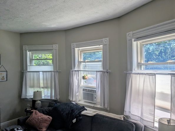 72 Derby St, Salem MA 01970