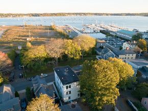 72 Derby St, Salem MA 01970