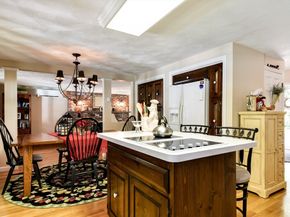 104 Glen St, Natick MA 01760