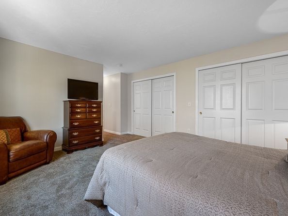 115 Ariel Circle 115, Sutton MA 01590