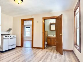 109 Main St, Grafton MA 01560