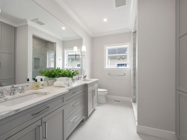 106 Horrigan Drive 21, Dedham MA 02026