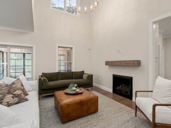 106 Horrigan Drive 21, Dedham MA 02026