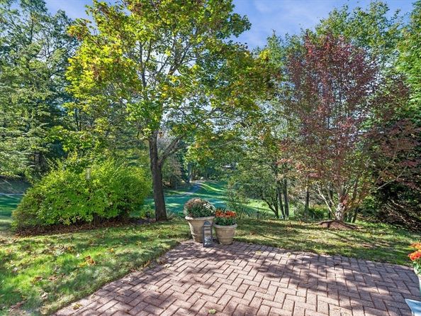 75 Country Club Way, Ipswich MA 01938