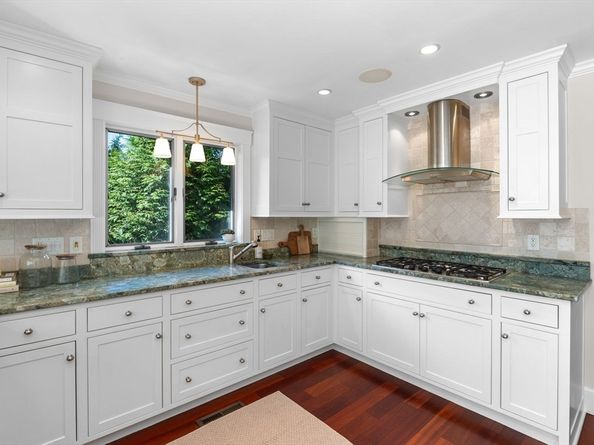 75 Country Club Way, Ipswich MA 01938