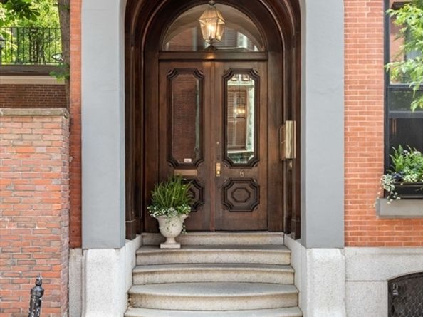 6 Walnut St 3, Boston MA 02108