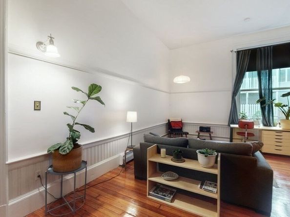 25 Atherton St 11, Somerville MA 02143