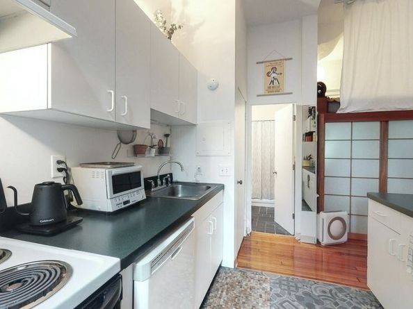 25 Atherton St 11, Somerville MA 02143