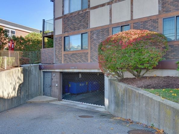 85 E Squantum St 10, Quincy MA 02171
