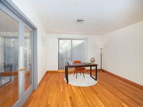 85 E Squantum St 10, Quincy MA 02171
