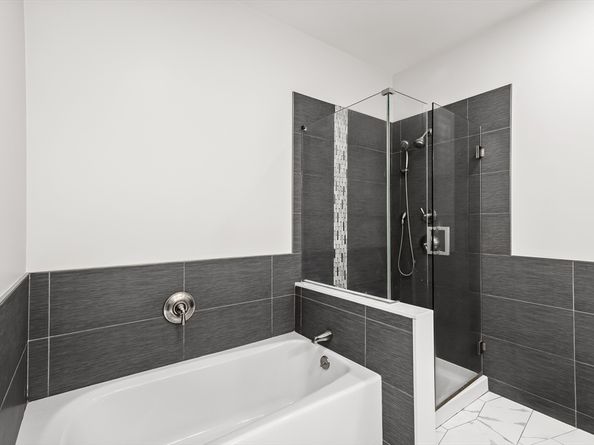 18 Cliveden St 406, Quincy MA 02169