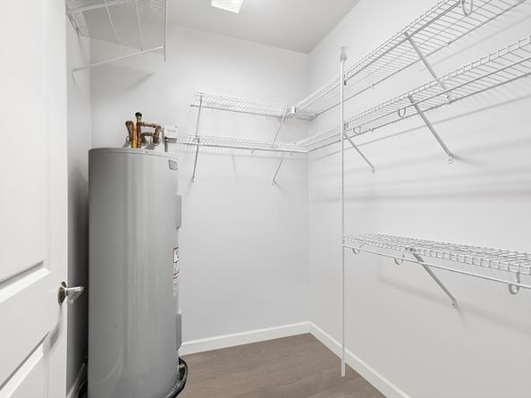 18 Cliveden St 406, Quincy MA 02169