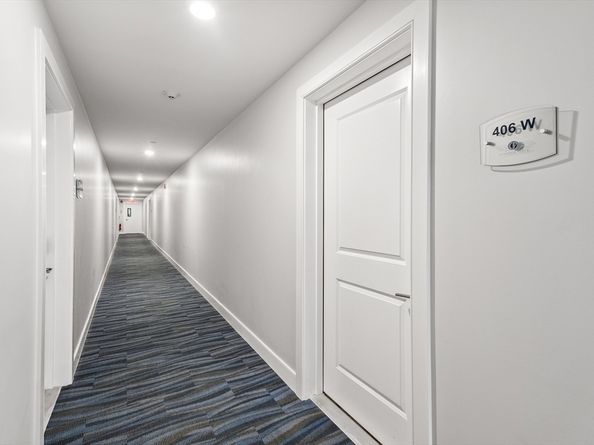18 Cliveden St 406, Quincy MA 02169
