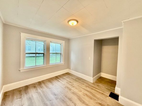 84 Pearl St, Stoughton MA 02072