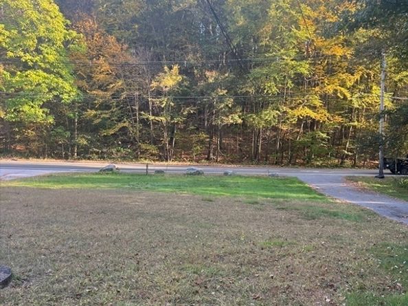 1825 Quaker, Northbridge MA 01534