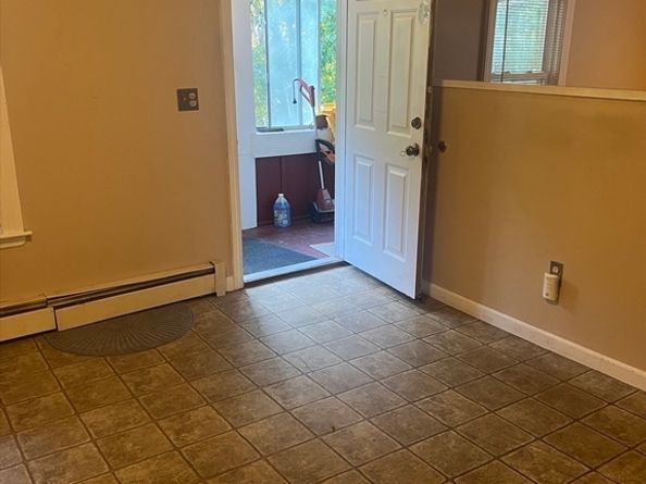 1825 Quaker, Northbridge MA 01534