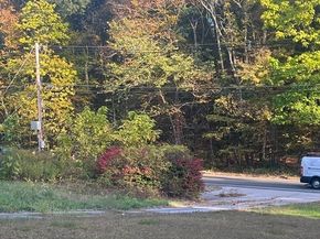 1825 Quaker, Northbridge MA 01534