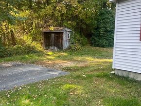 1825 Quaker, Northbridge MA 01534