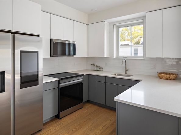 421 High St 205, Medford MA 02155