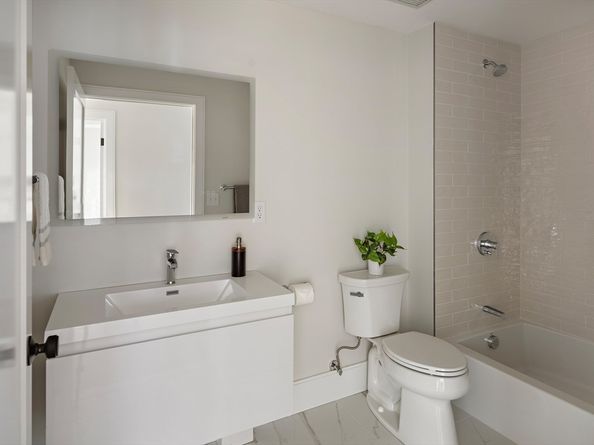 421 High St 205, Medford MA 02155