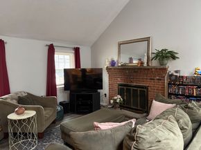 9 Oakwood Ave, Saugus MA 01906