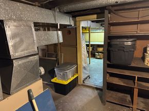 9 Oakwood Ave, Saugus MA 01906