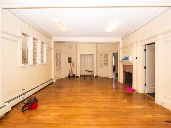 993 Main Street, Leicester MA 01524