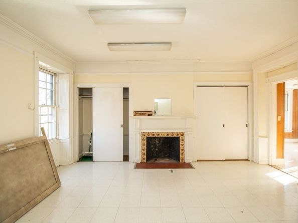 993 Main Street, Leicester MA 01524