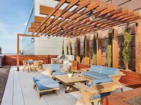 100 Lovejoy Wharf 9 E, Boston MA 02114