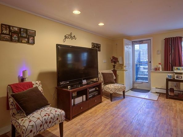 26 Newhall St, Revere MA 02151