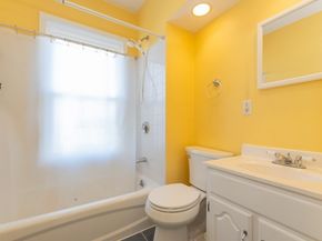 42 Alder St 42, Waltham MA 02453