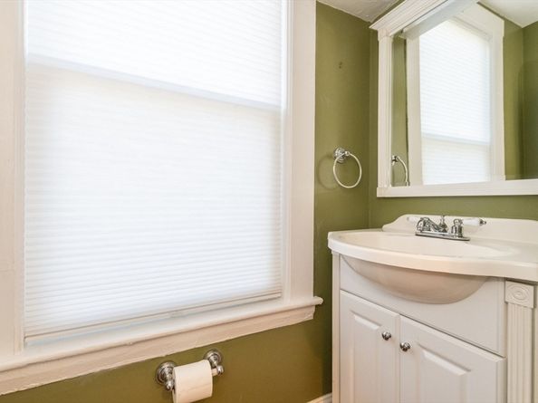 42 Alder St 42, Waltham MA 02453