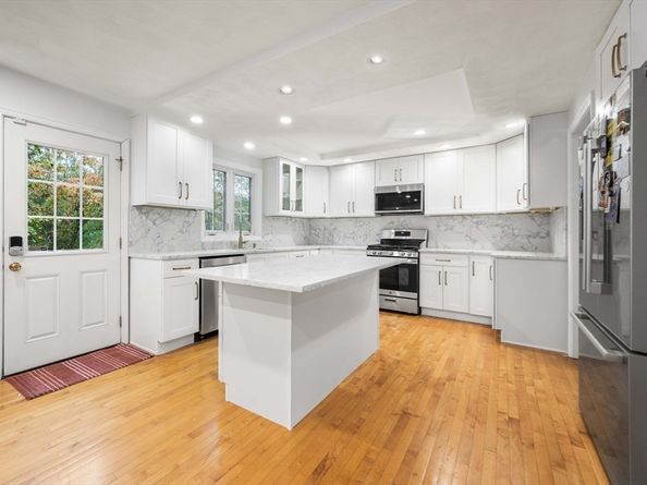 772 Main Street 2, Wakefield MA 01880